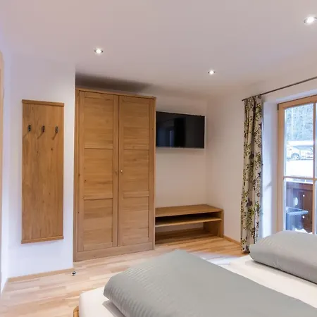 Posch Guest house *
